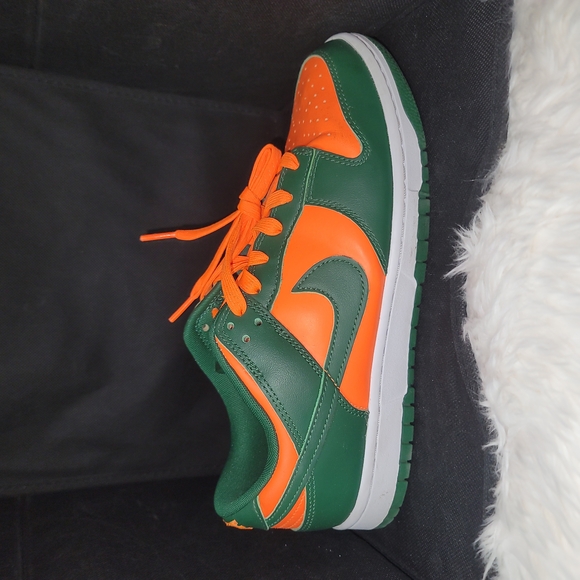 #132 Nike Green and Orange Sneakers - Picture 1 of 7